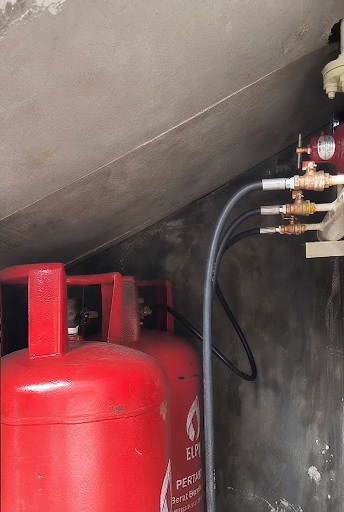 Solusi Sistem Perpipaan Gas SCH 40 dan Katup Solenoid Aman untuk Dapur Komersial